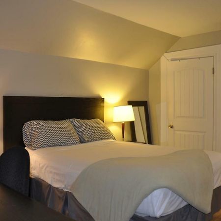 Moncton Suites - Apartments Across Georges Dumont Bagian luar foto