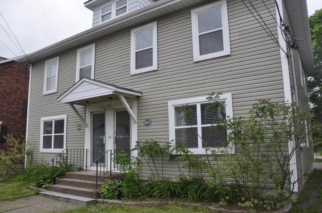 Moncton Suites - Apartments Across Georges Dumont Bagian luar foto