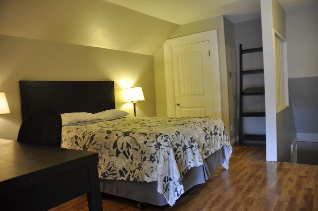 Moncton Suites - Apartments Across Georges Dumont Bagian luar foto