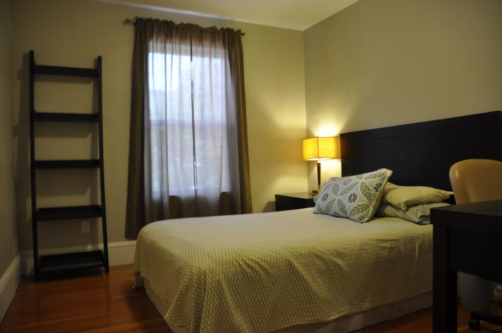 Moncton Suites - Apartments Across Georges Dumont Bagian luar foto