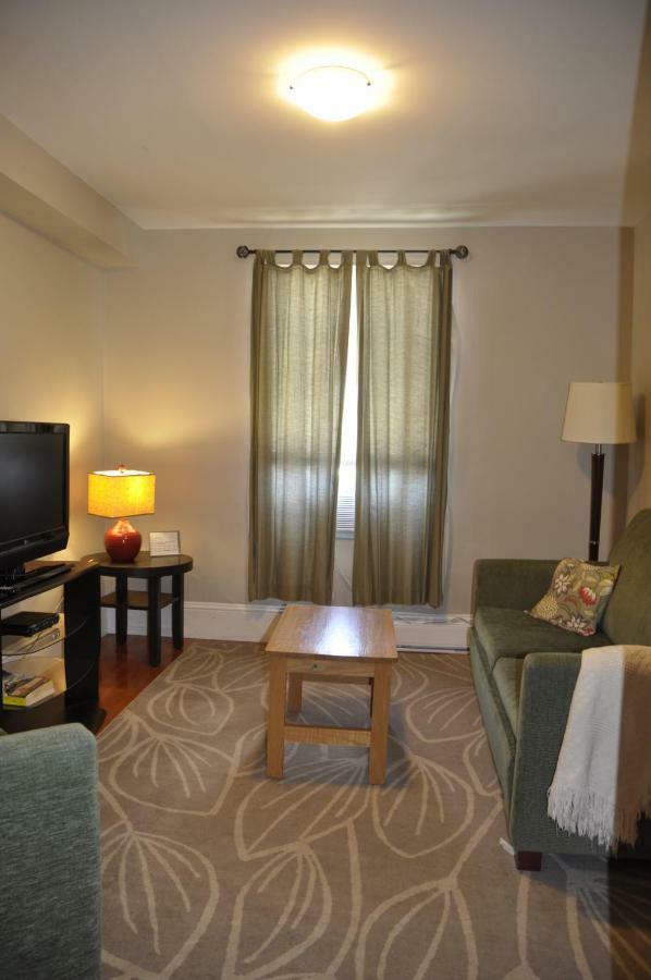 Moncton Suites - Apartments Across Georges Dumont Bagian luar foto